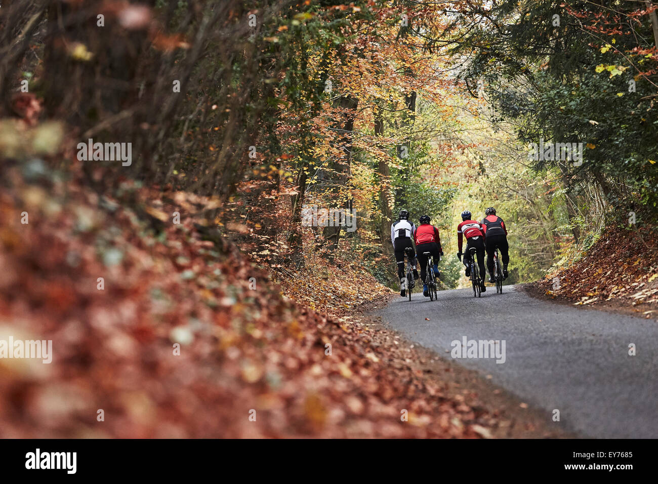 Cycling away from camera hi-res stock photography and images - Alamy