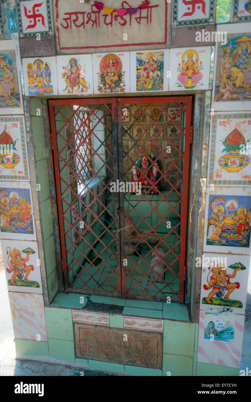 Small Hindu shrine in Khajuraho, Madhya Pradesh, India Stock Photo