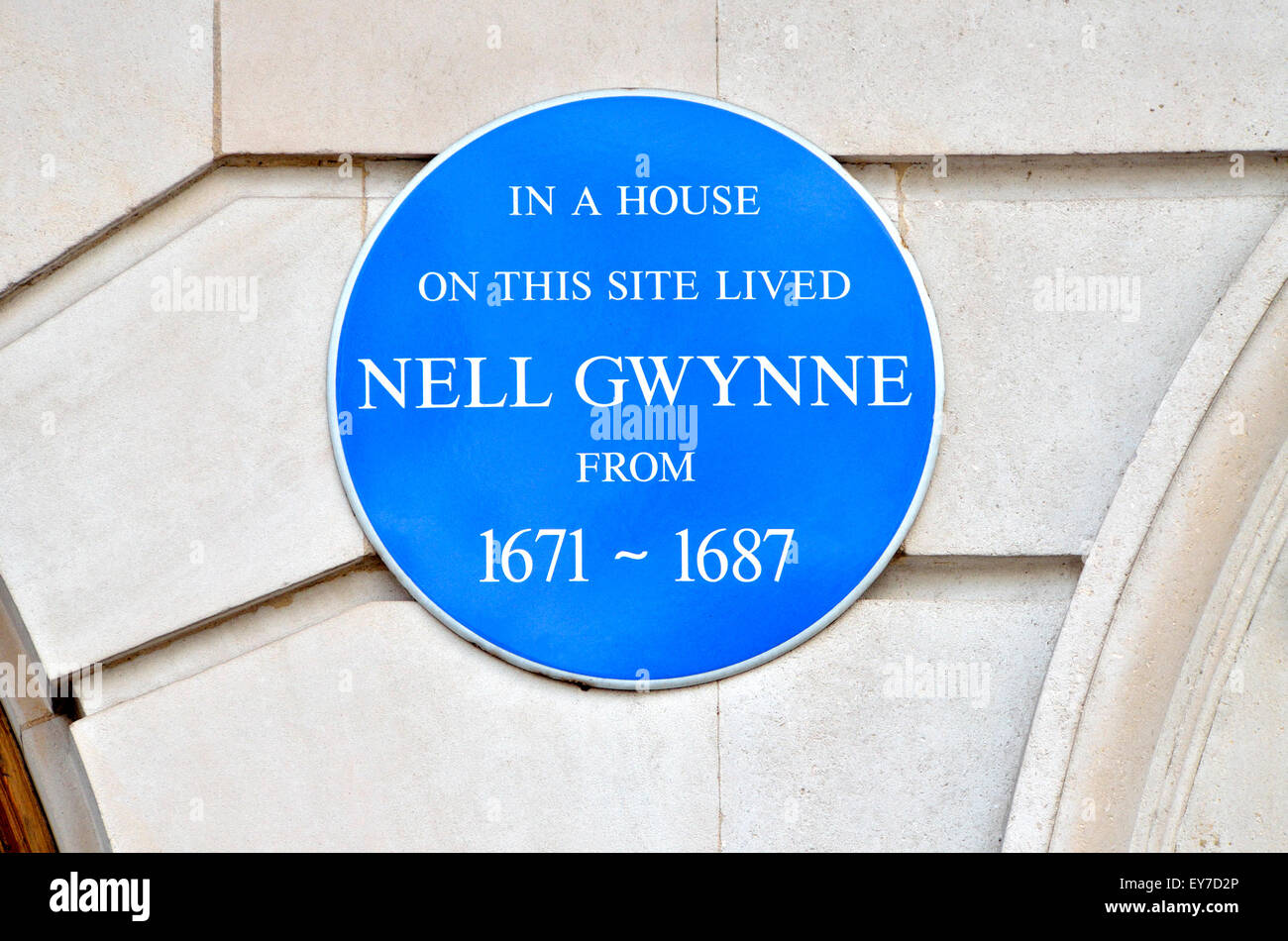 London, England, UK. Unofficial Blue Plaque remembering Nell Gwynne - 1650-1687; actress and long-time mistress of King Charles Stock Photo