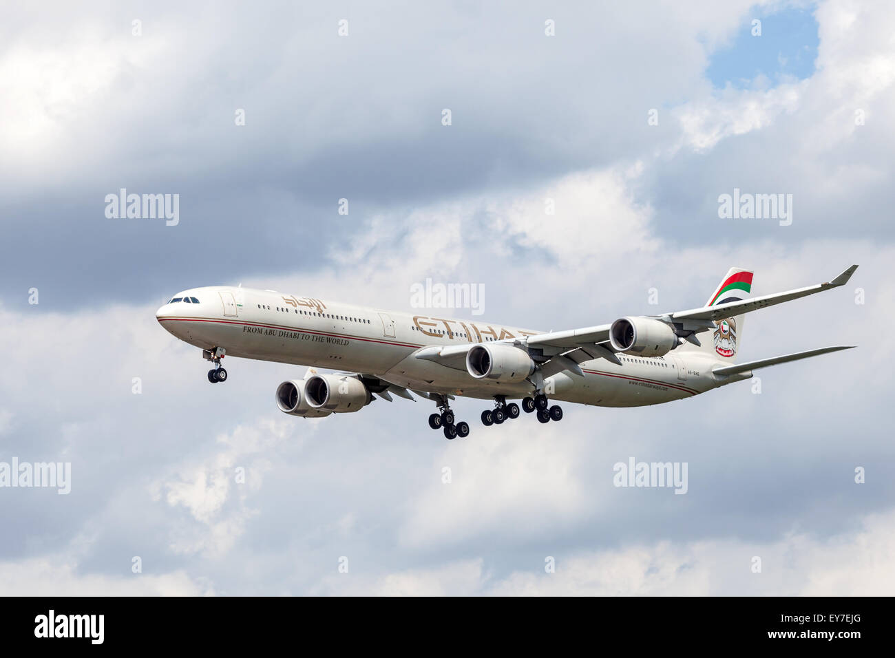 Etihad Airways Airbus A340 landing at the Frankfurt International Airport Stock Photo Alamy