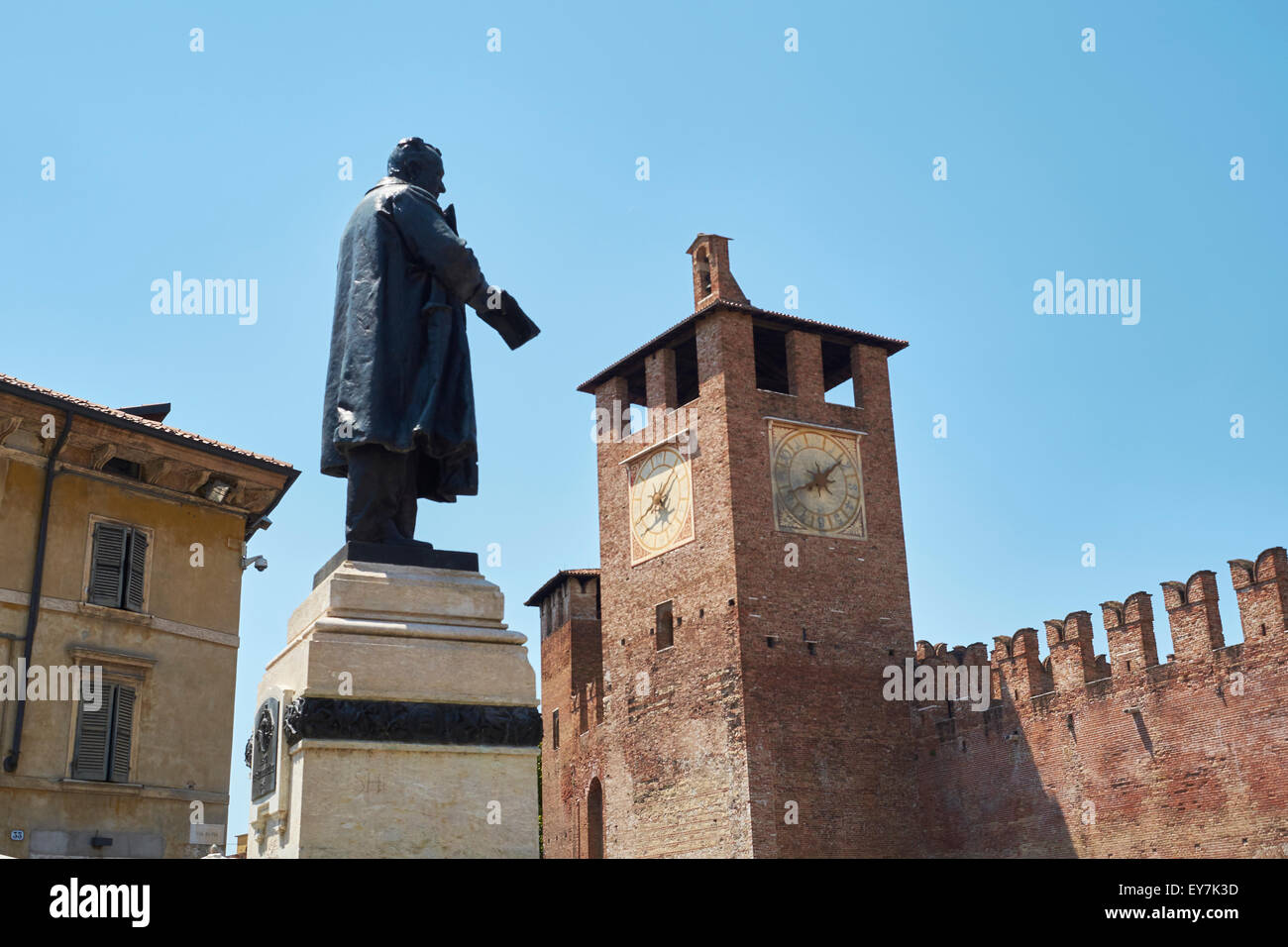 Statue of Cavour with Castelvecchio clocktower in the background, in ...