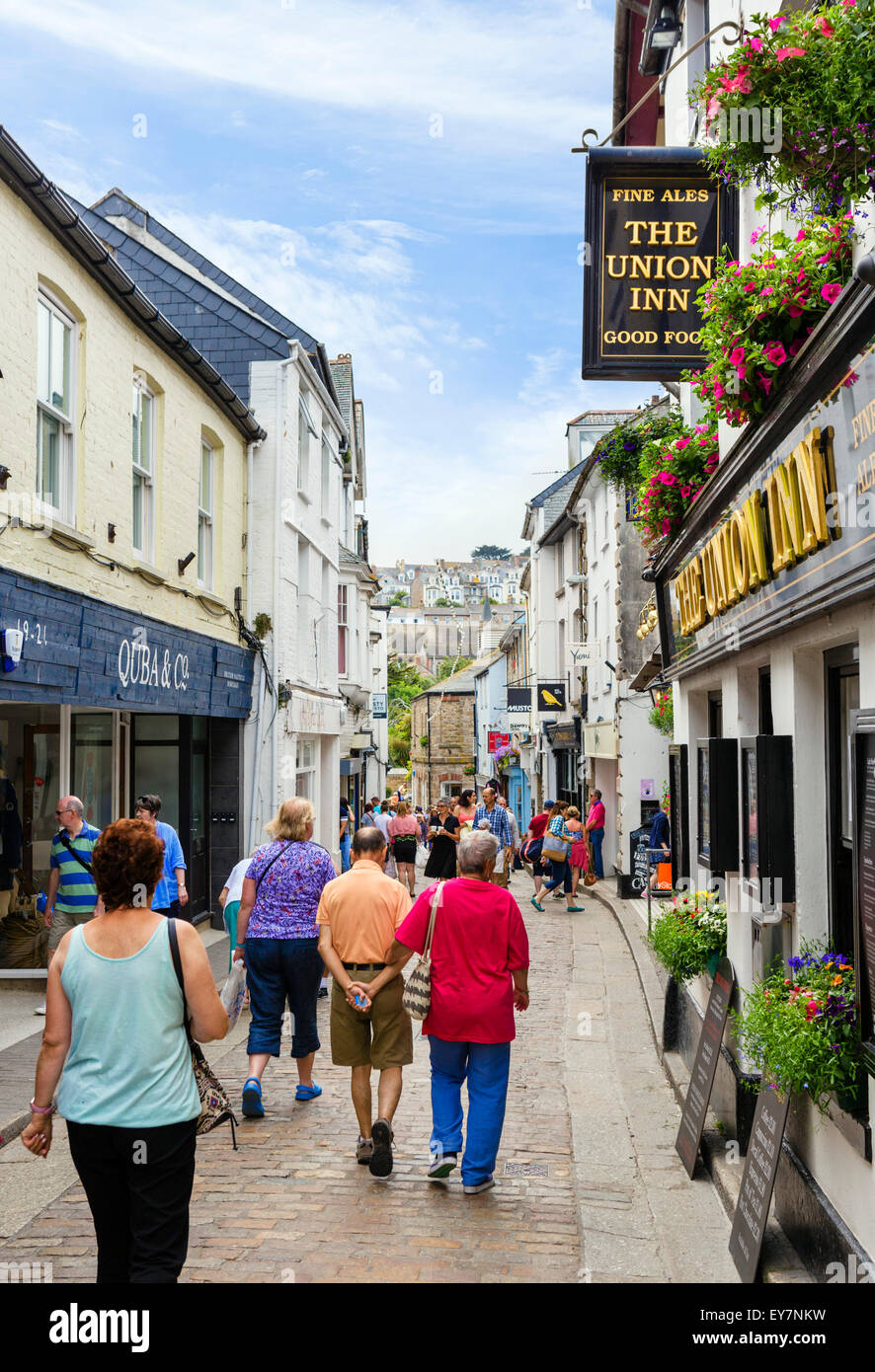 Shops on Fore Street in the town centre, St Ives, Cornwall, England, UK Stock Photo