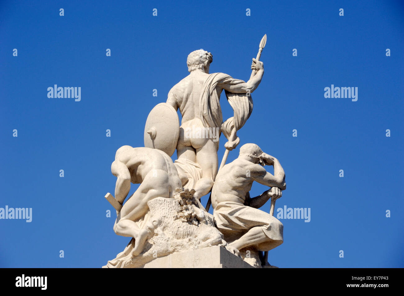 Statues at vittoriano hi-res stock photography and images