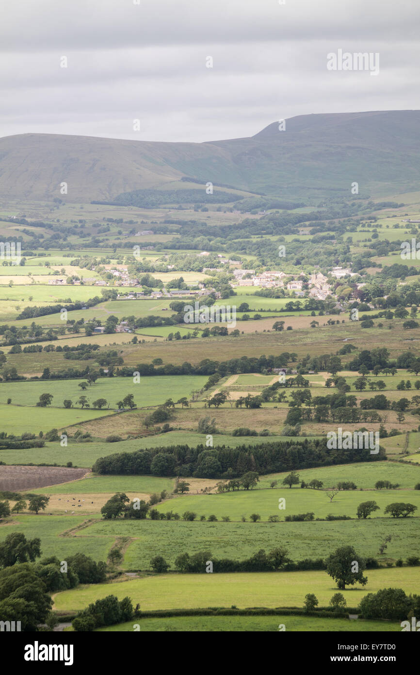 View From Longridge Fell Looking Towards The Forest Of Bowland And The Village Of Chipping Stock Photo Alamy View From Longridge Fell Looking Towards The Forest Of Bowland And The Village Of Chipping Stock Photo Alamy