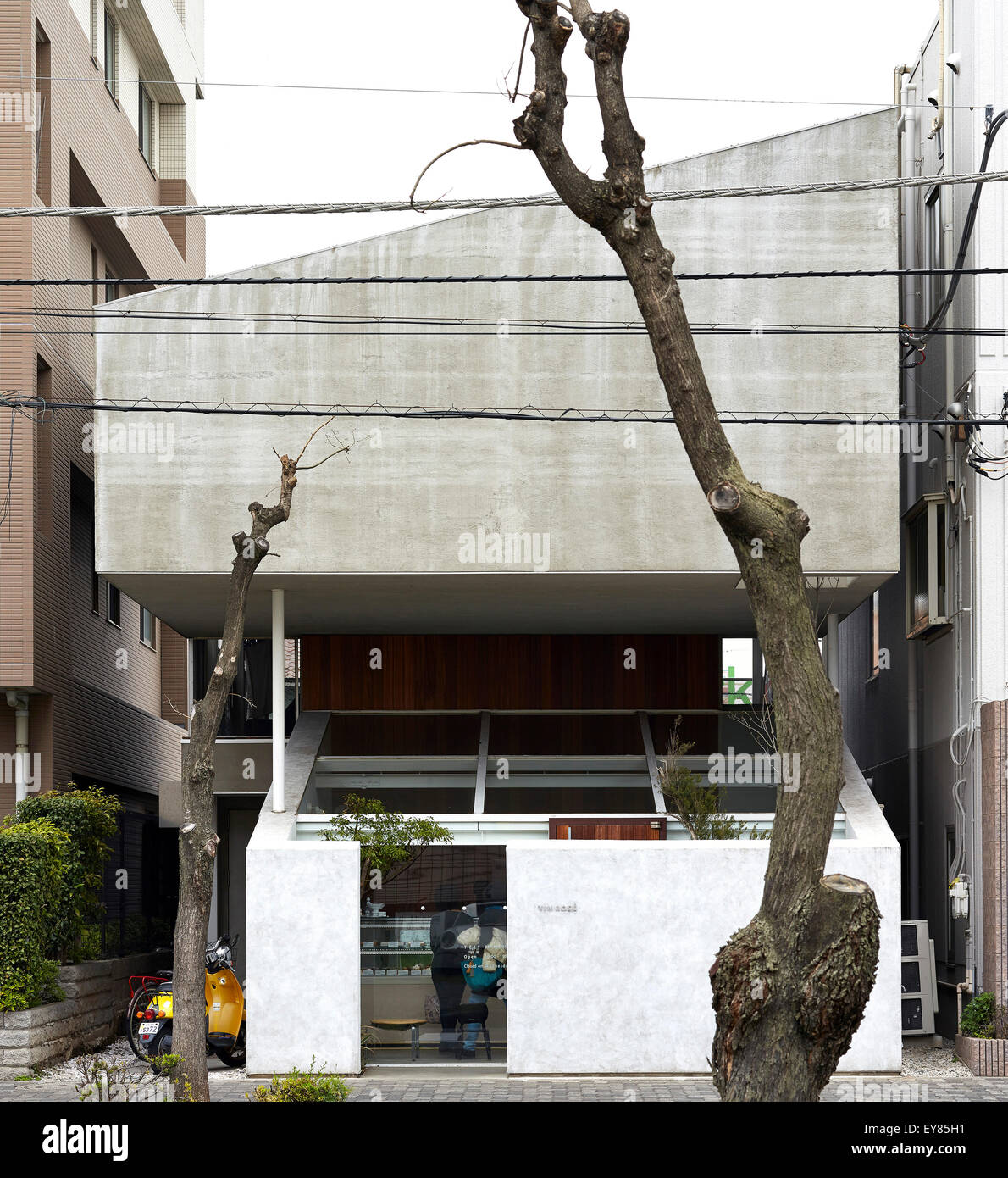 Overall exterior view. Katsutadai House, Chiba, Japan. Architect Yuko
