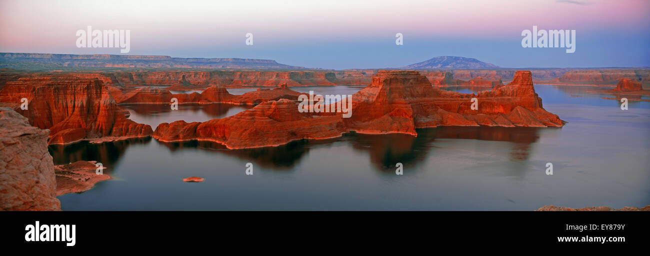 Panoramic shot of Gunsight Butte on the Utah side of Lake Powell in