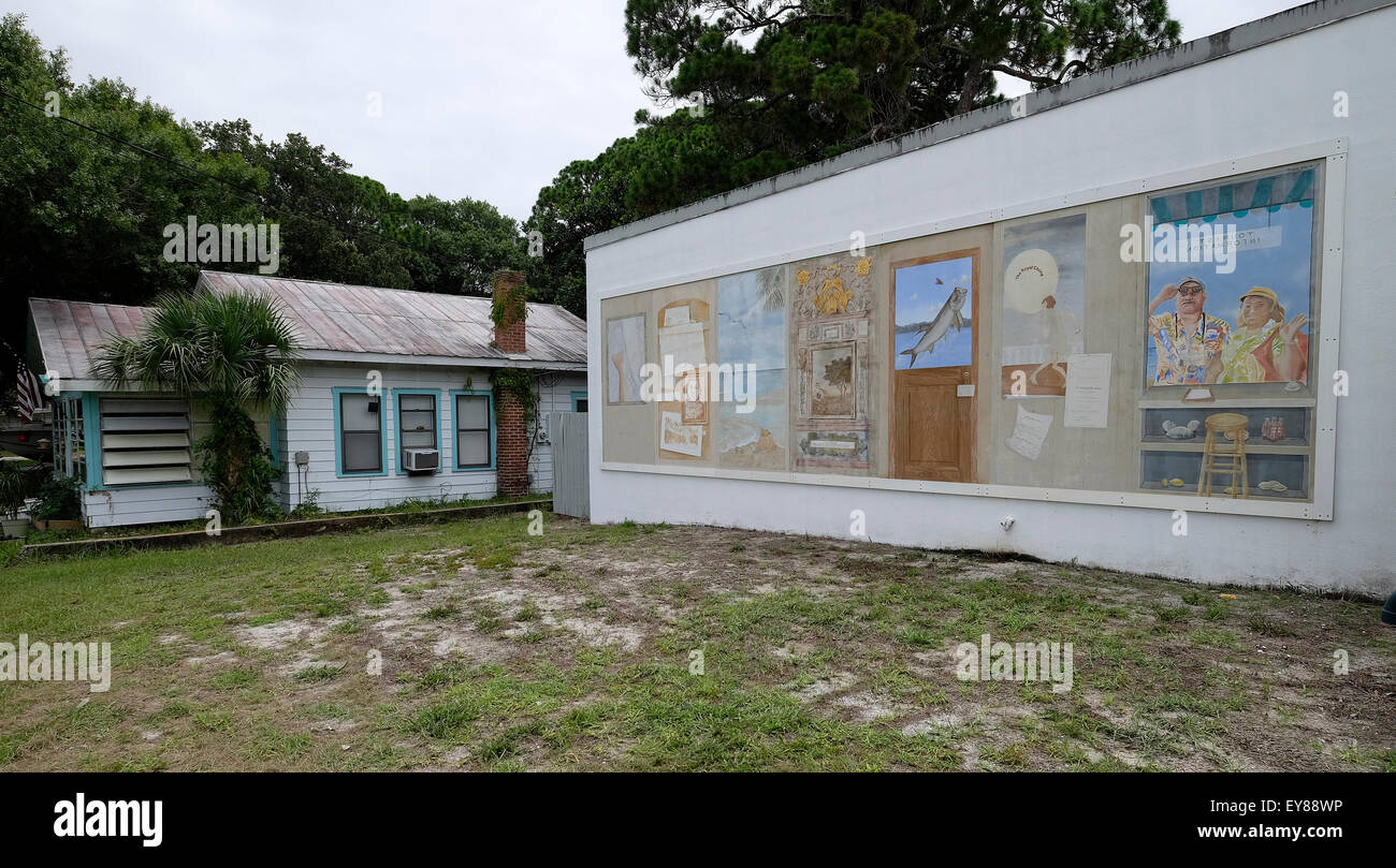 A mural on the wall of a building at Dearborn Street, Englewood