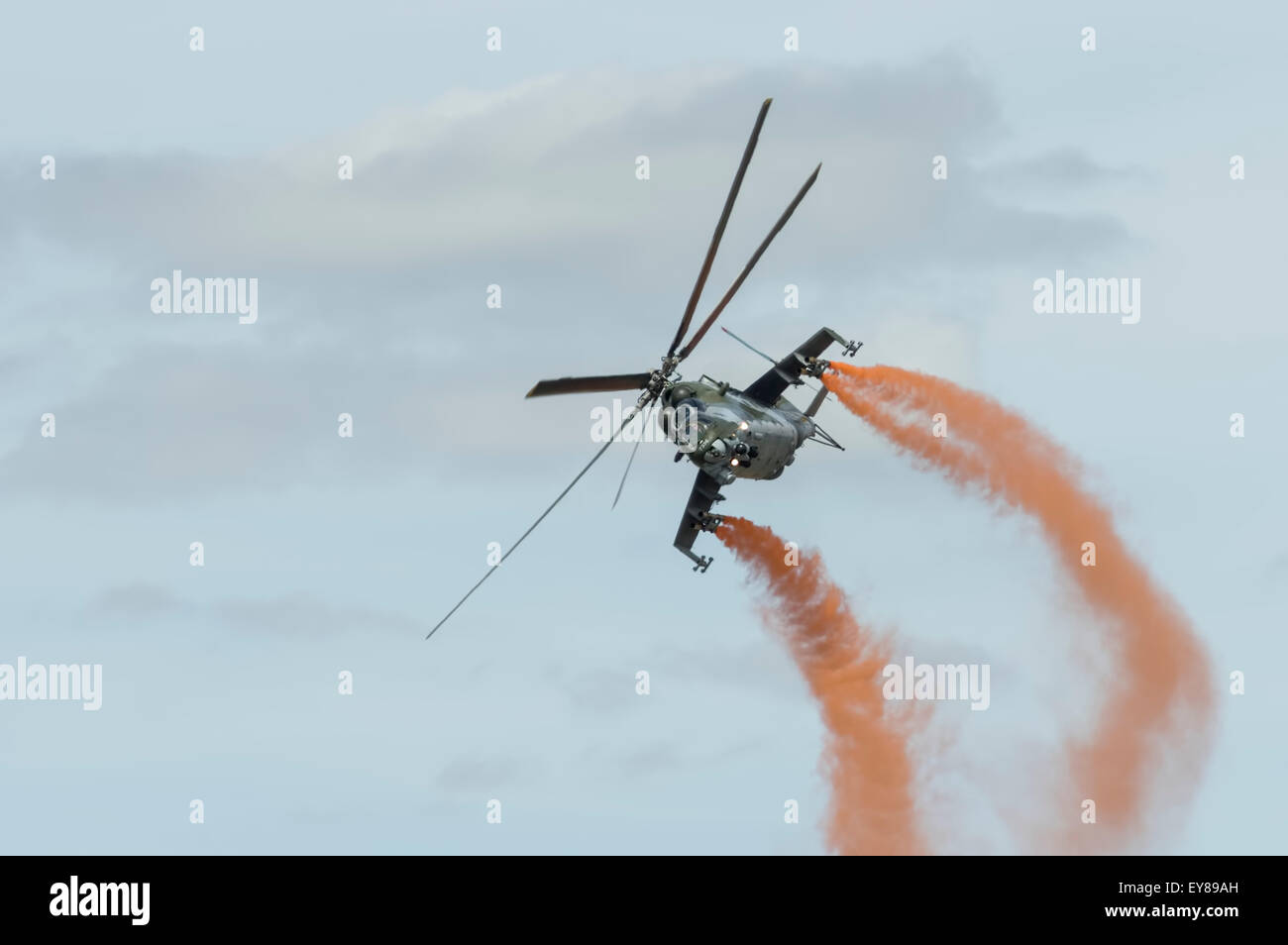 Helicopter raf camouflage hi-res stock photography and images - Alamy
