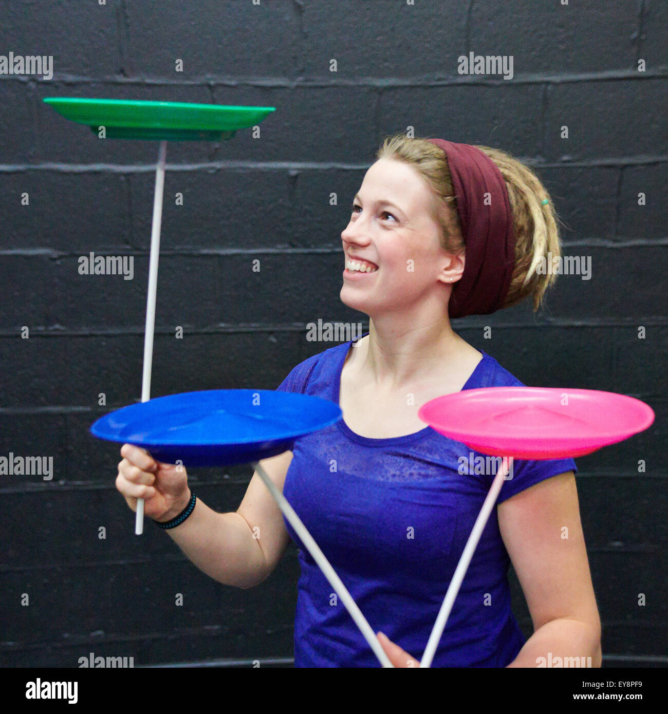 Plate spinning circus hires stock photography and images Alamy