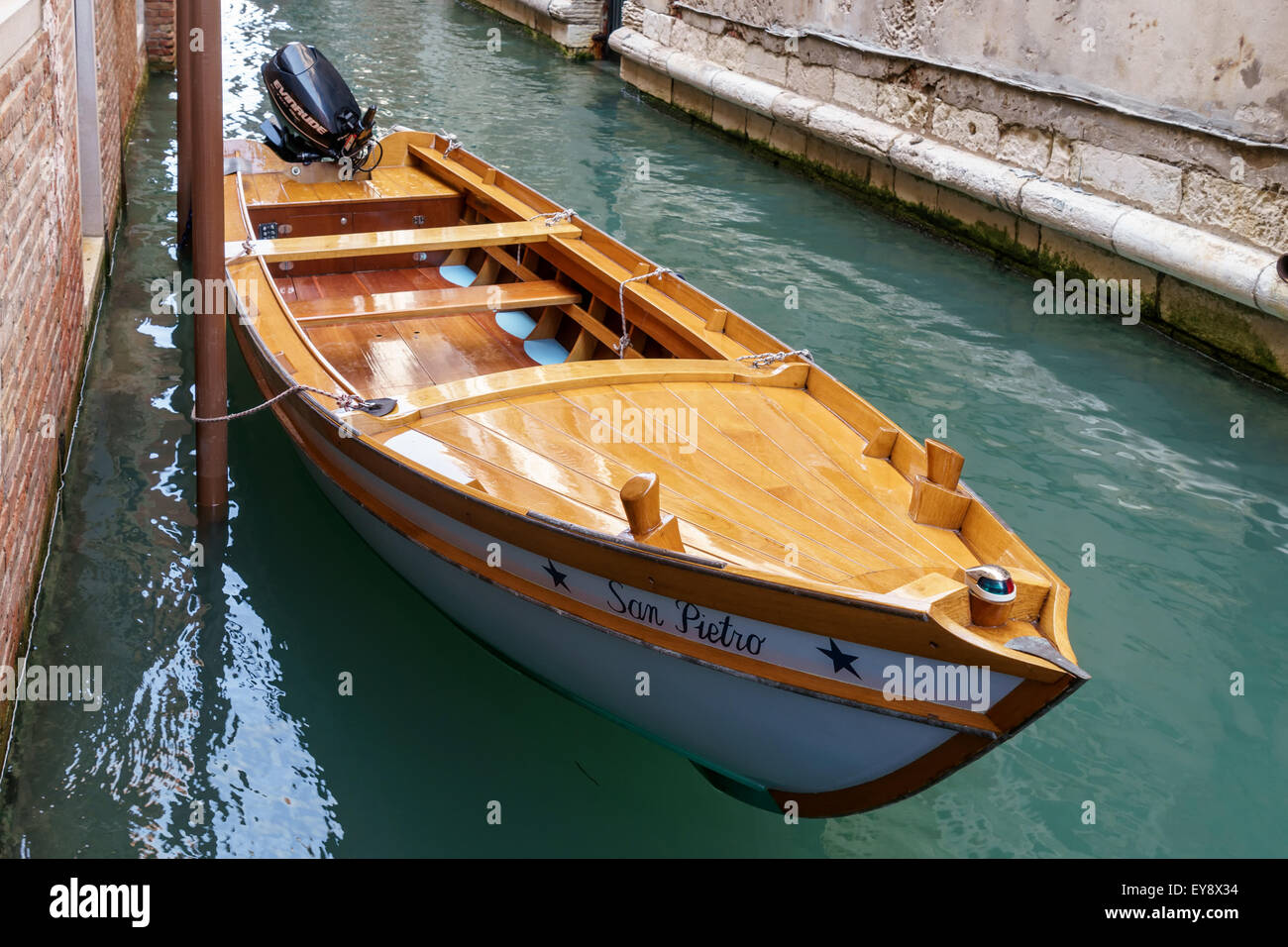 Wooden power boat in venice hi-res stock photography and images - Alamy