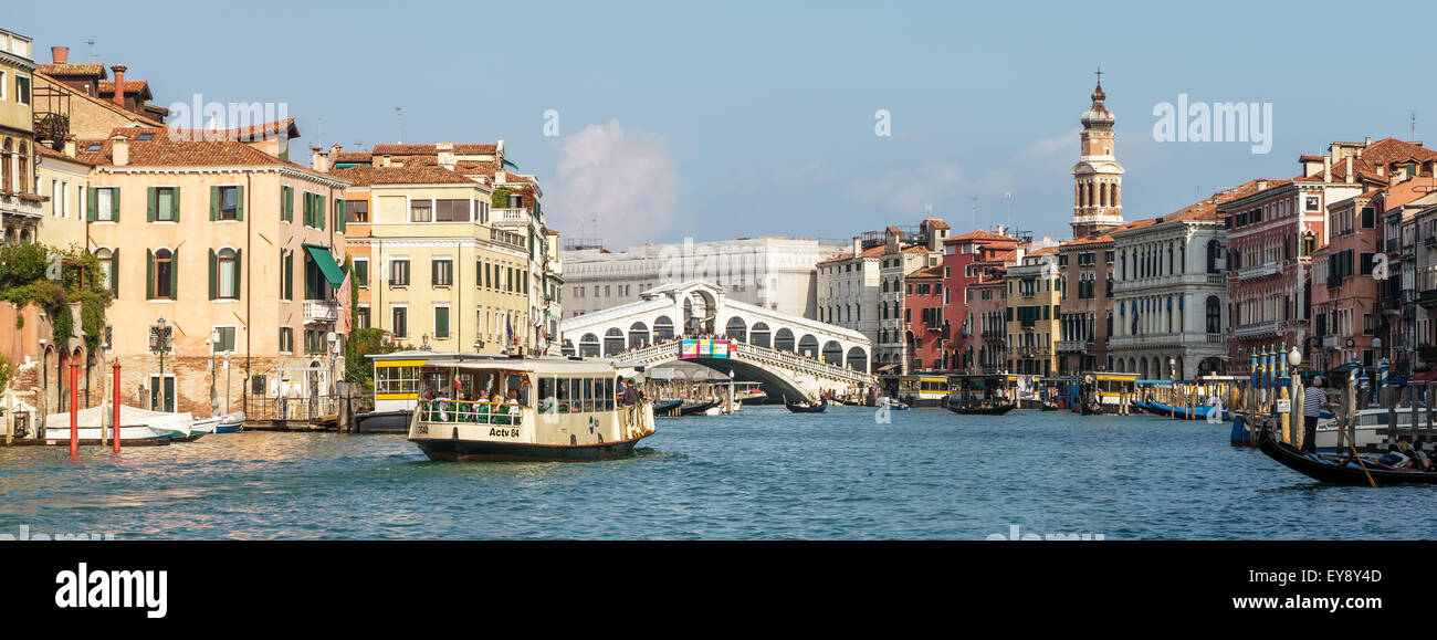 View towards the Rialto Bridge in Venice Stock Photo - Alamy