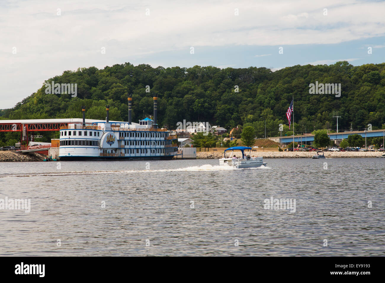 Marquette Riverboat Casino