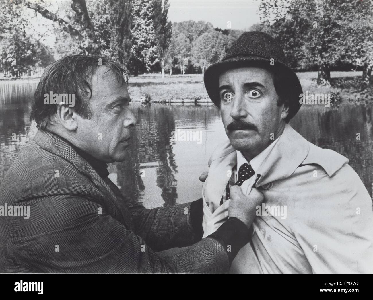 PETER SELLERS Herbert Lom.The Pink Panther Strikes Again.still.Supplied by Photos, inc. (Credit Image: © Supplied By Globe Photos, Inc/Globe Photos via ZUMA Wire via ZUMA Wire) Stock Photo