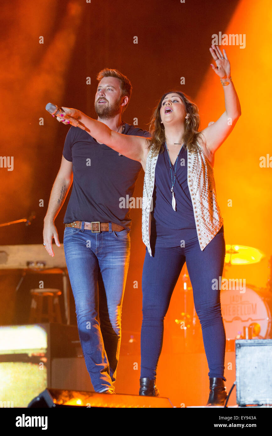 Eau Claire, Wisconsin, USA. 23rd July, 2015. Country singers CHARLES KELLEY (L) and HILLARY SCOTT of Lady Antebellum perform live at the Country Jam USA music festival in Eau Claire, Wisconsin (Credit Image: © Daniel DeSlover via ZUMA Wire) Stock Photo