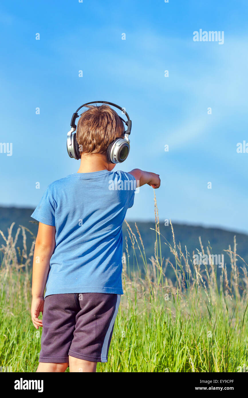 6 year old boy hi-res stock photography and images - Alamy