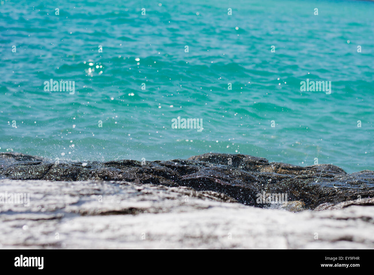 Deep blue sea rocks hi-res stock photography and images - Alamy