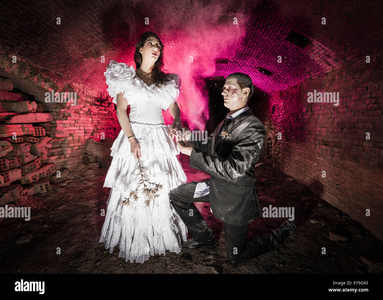 Couple dressed in costumes at Halloween; Tarifa, Cadiz, Andalusia, Spain  Stock Photo - Alamy