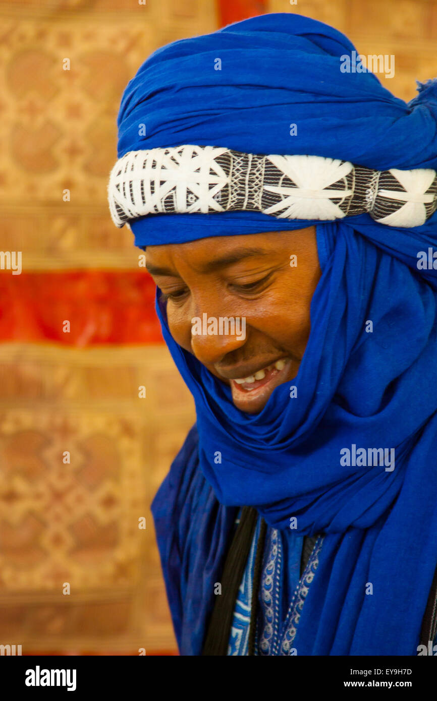 Mali traditional clothes hi-res stock photography and images - Alamy