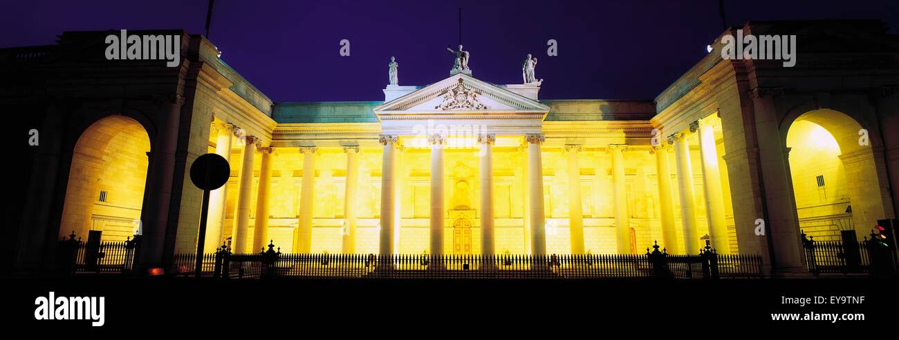 Paliament hi-res stock photography and images - Alamy