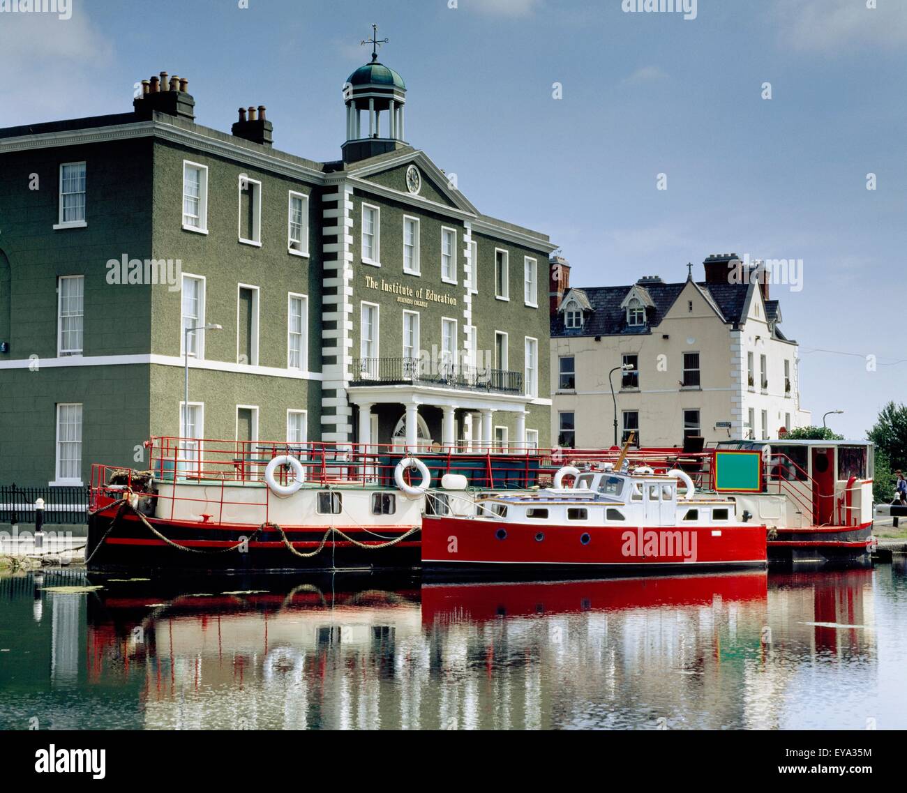 Portobello, Grand Canal, Dublin, Co Dublin, Ireland; View Of Dublin