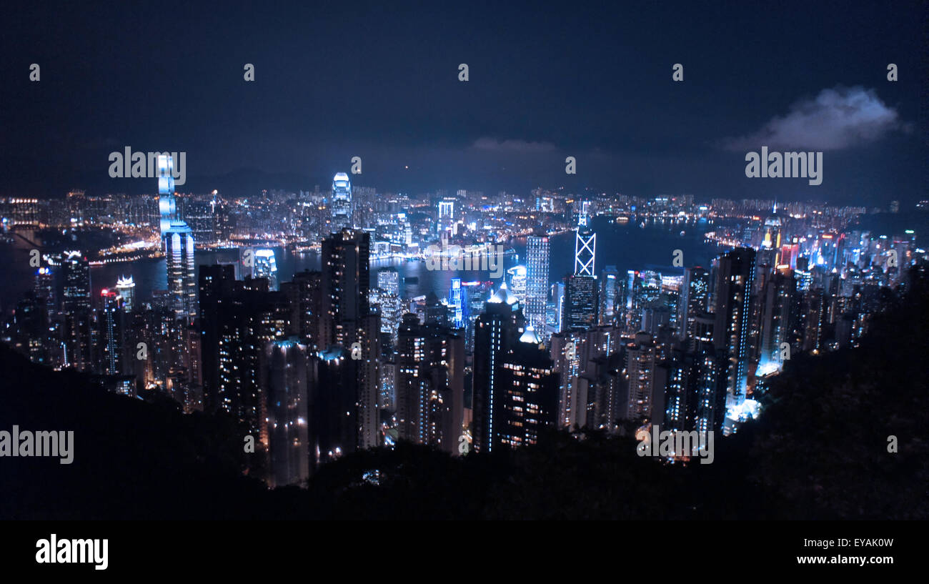 Hong Kong skyline at night, from the Victoria Peak Stock Photo - Alamy
