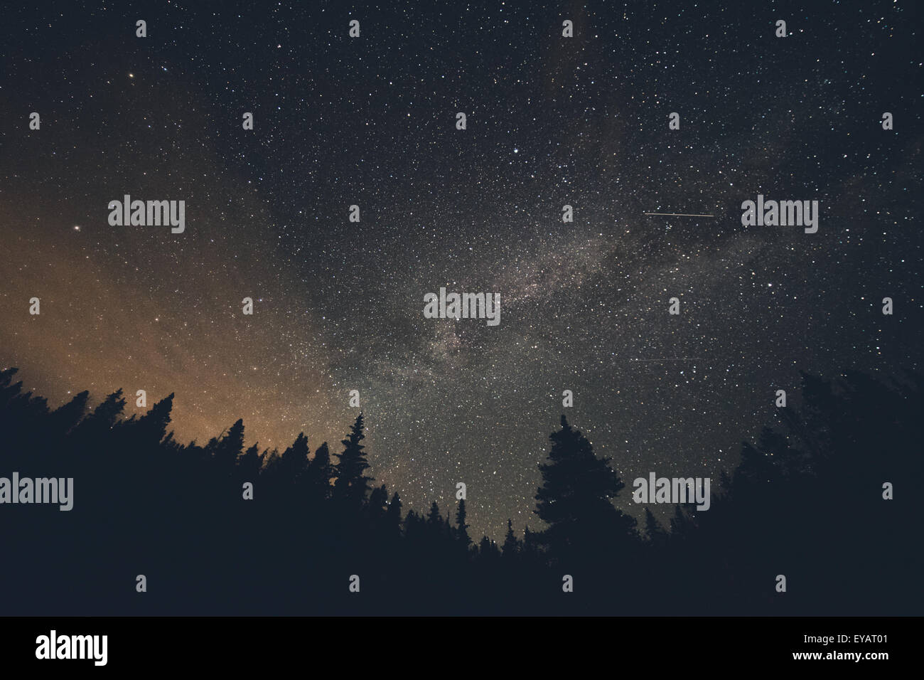 Shooting stars hi-res stock photography and images - Alamy