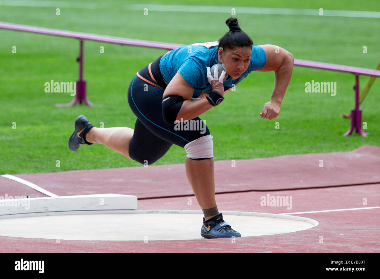 Shot put throw hires stock photography and images Alamy
