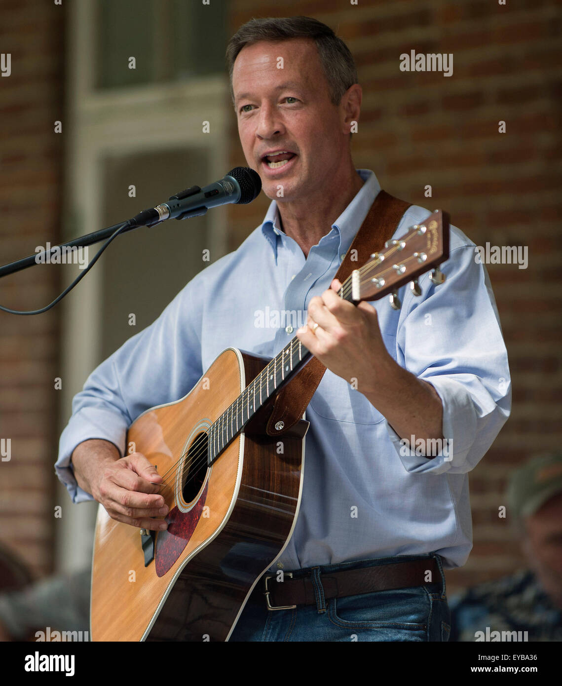 July 25, 2015 - Winterset, Iowa, U.S. -  Former Maryland governor and 2016 presidential candidate MARTIN O'MALLEY entertains the crowd after his stump speech during the Summer Wine Down held at the Madison County Historical Complex.(Credit Image: © Brian Cahn via ZUMA Wire) Stock Photo