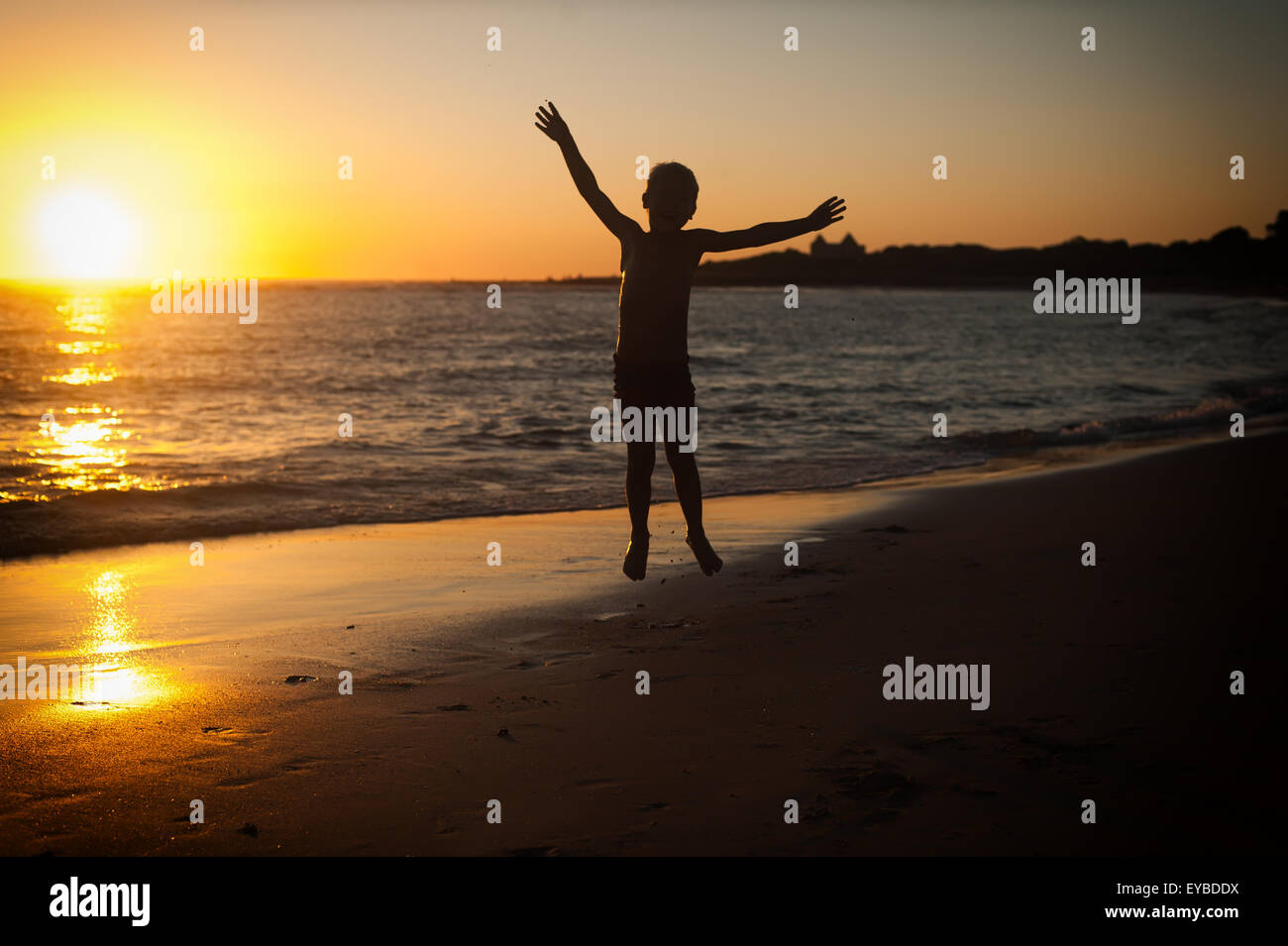 Child Raised Hands And Sun High Resolution Stock Photography and Images ...