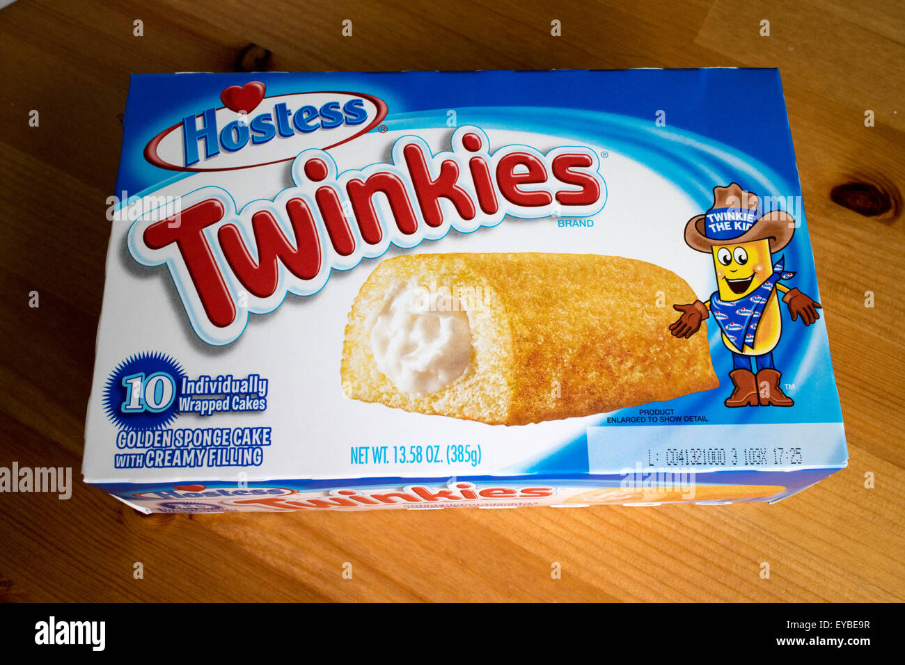 box of ten Hostess twinkies Stock Photo - Alamy