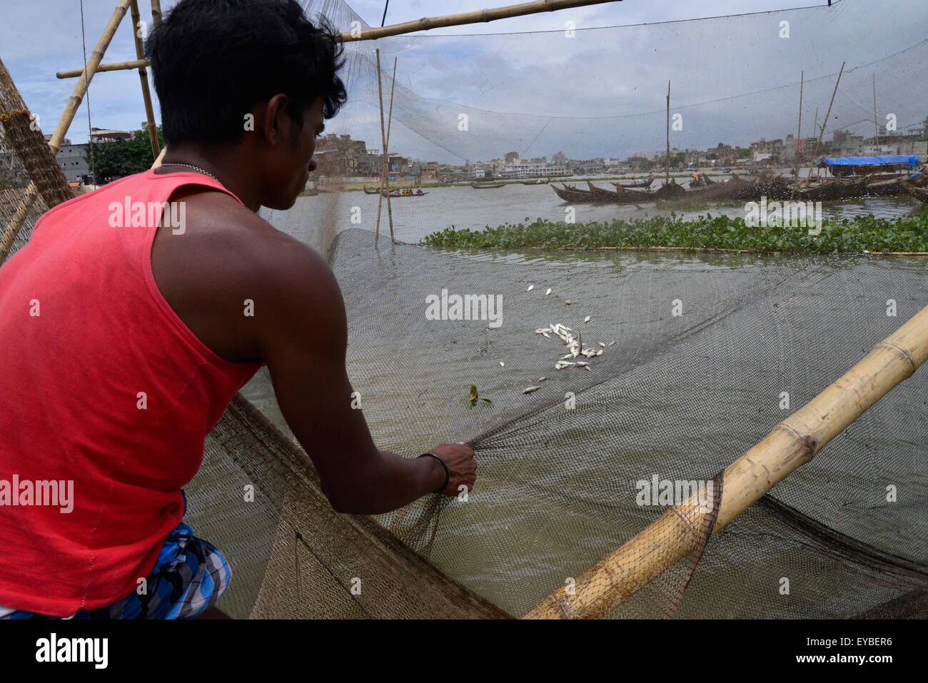 Bangladesh water supply hires stock photography and images Alamy