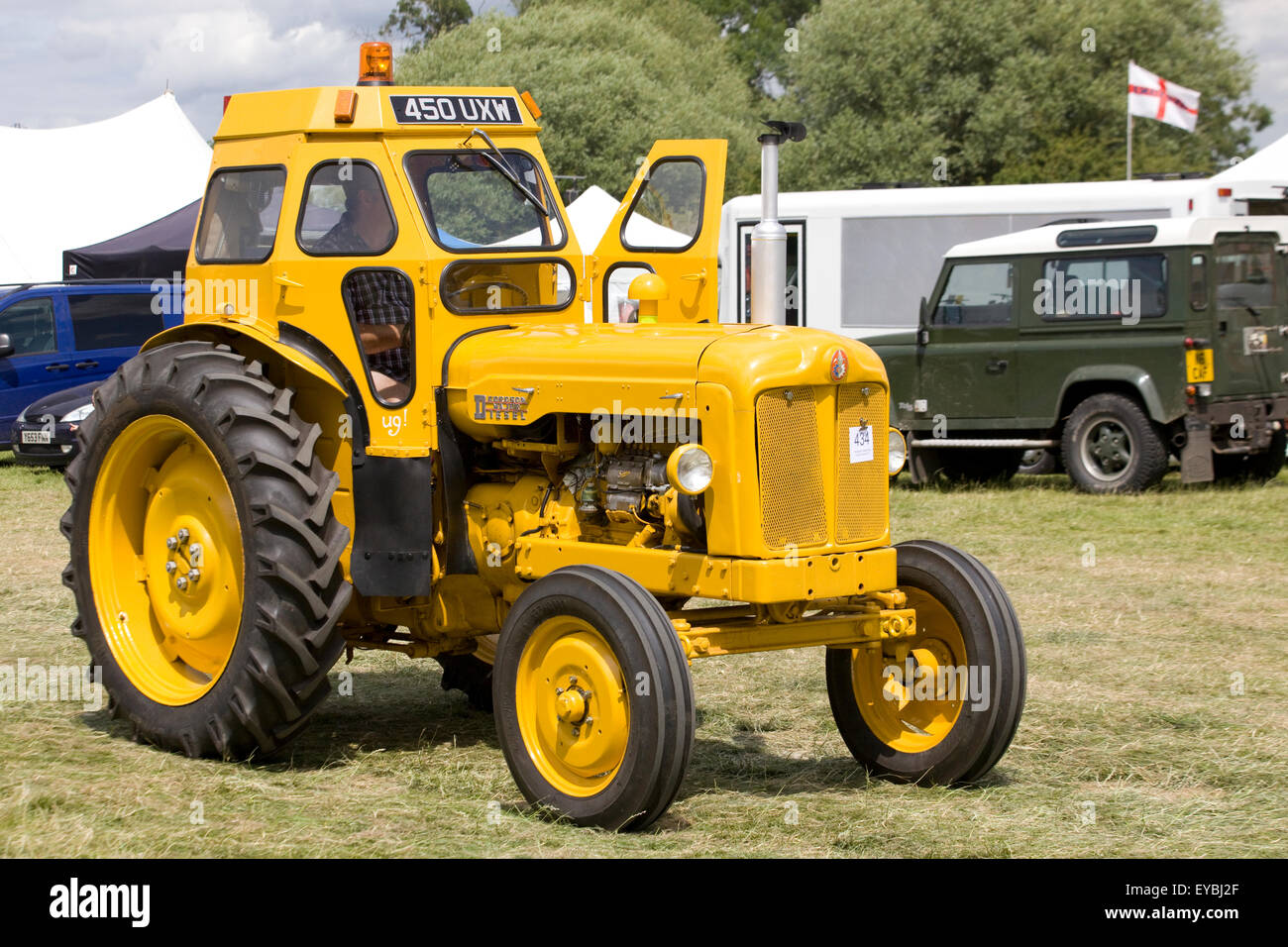 Fordson major diesel tractor hires stock photography and images Alamy