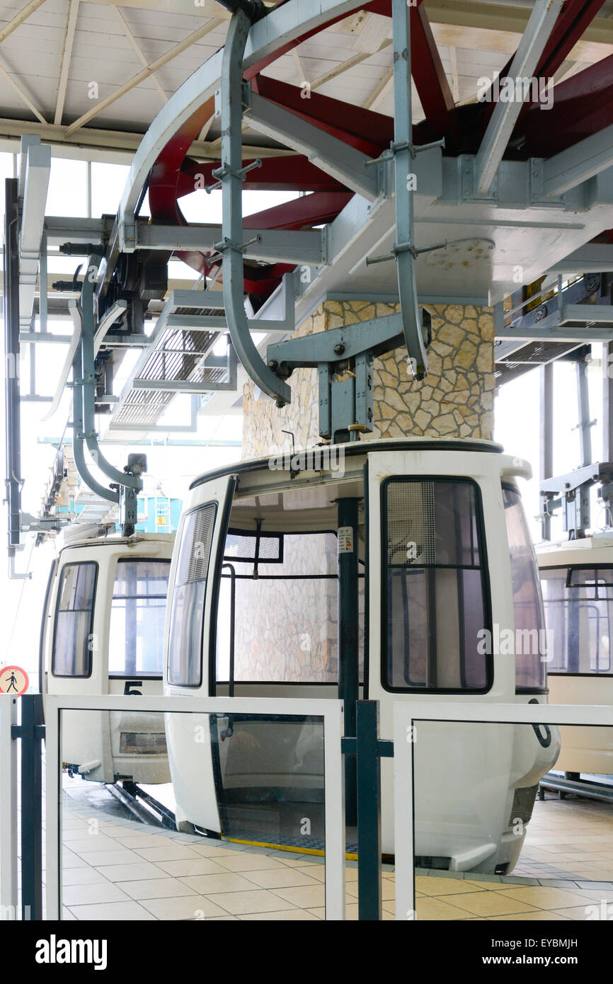 Cable cars in Taormina in Sicily, Italy Stock Photo Alamy