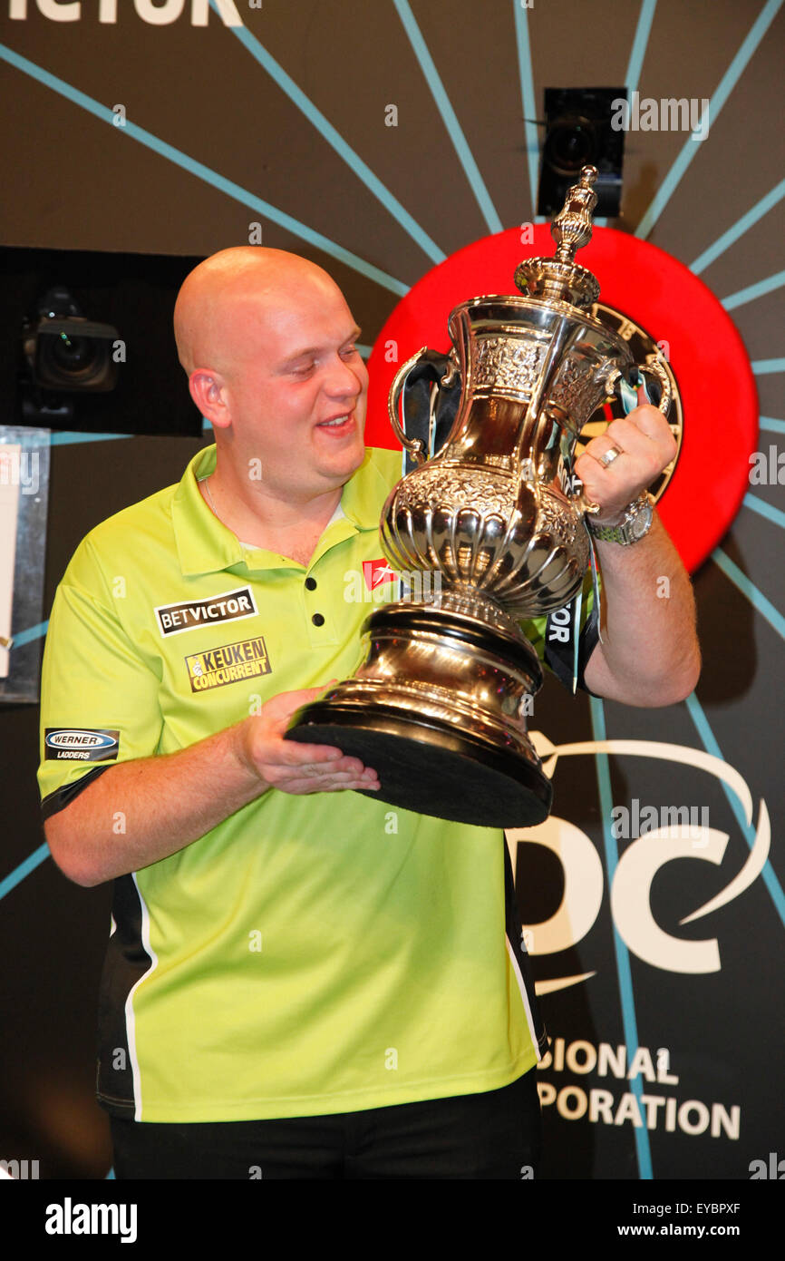 Blackpool, UK. 26th July, 2015. BetVictor World Matchplay Darts. World