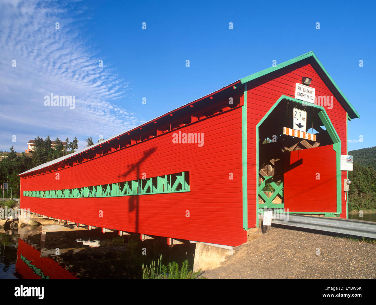 Pont Galipeault, Galipeault Bridge, covered wooden bridge built 1923