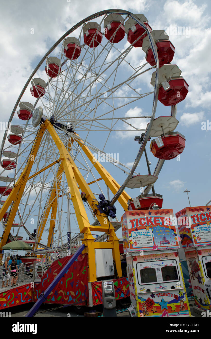 Ferris Wheel and Ticket Booth Stock Photo Alamy