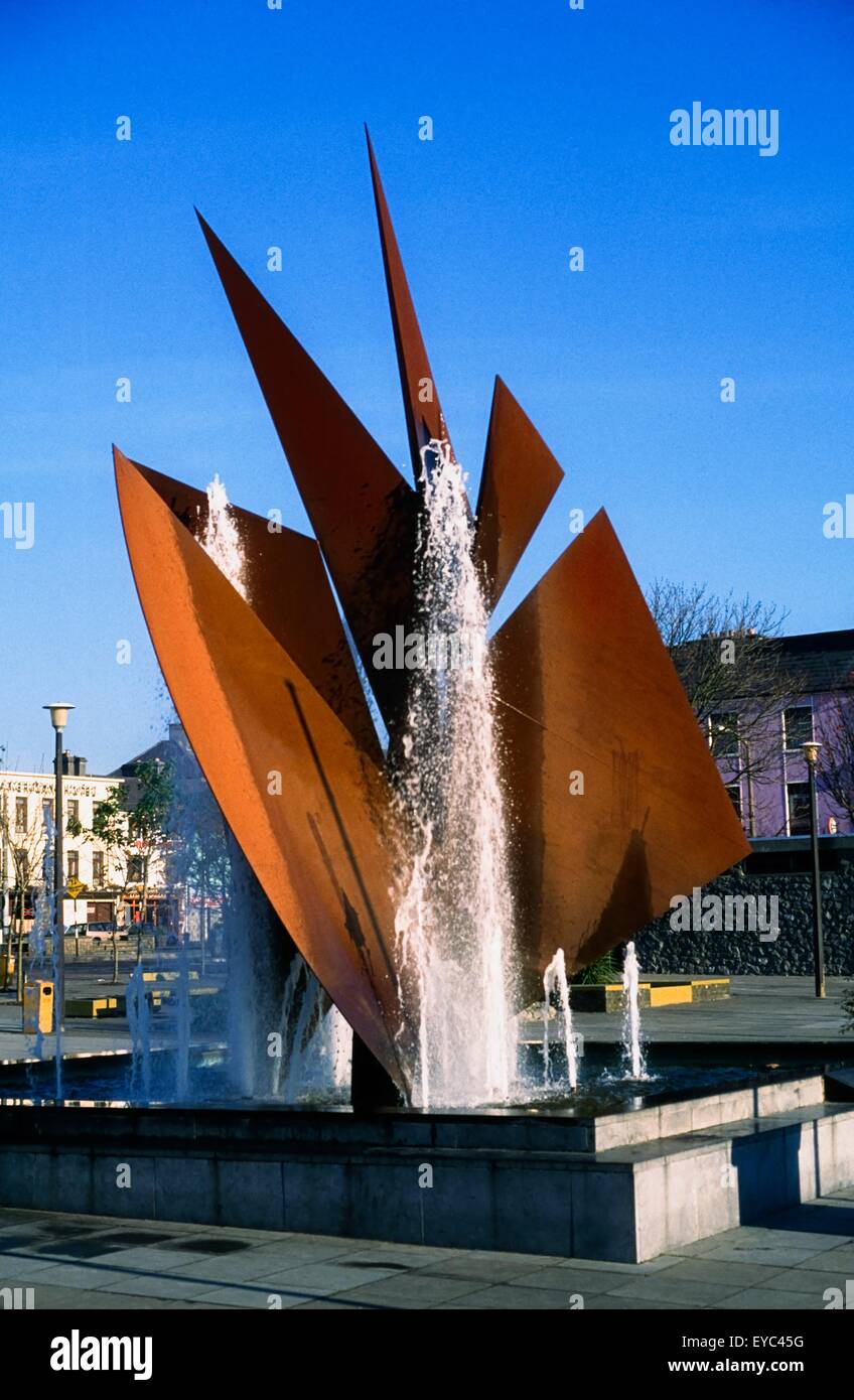 Eyre Square, Galway City, Co Galway, Ireland; Copper Sculpture Depicting The Sail Of A Galway Hooker Stock Photo
