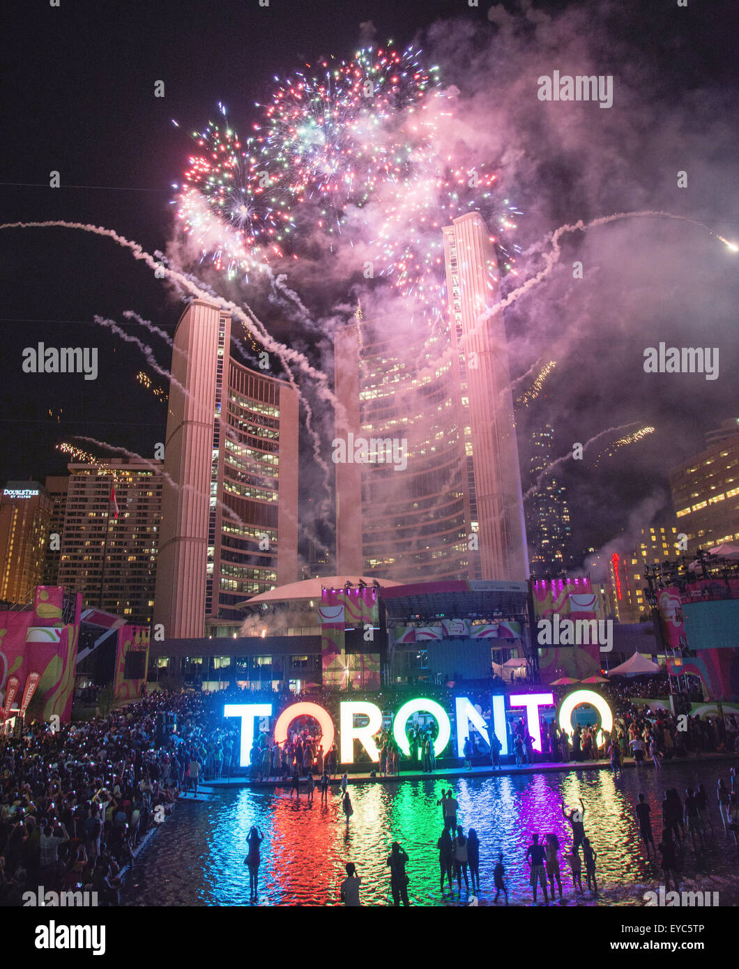 Toronto, Canada. 26th July, 2015. Dazzling fireworks display at city