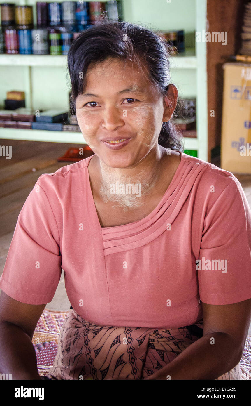 Shan Lady, Lake Inle, Myanmar Stock Photo