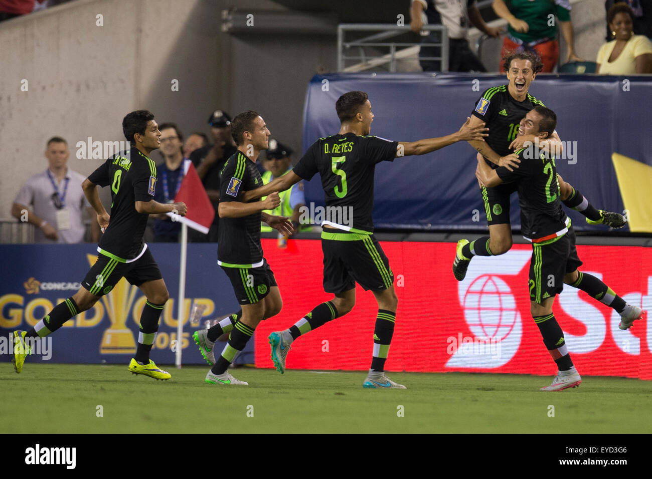 July 26, 2015: Mexico midfielder Andres Guardado (18) celebrates his goal with teammates during the CONCACAF Gold Cup 2015 Final match between Jamaica and Mexico at Lincoln Financial Field in Philadelphia, Pennsylvania. Mexico won 3-1. Christopher Szagola/CSM Stock Photo