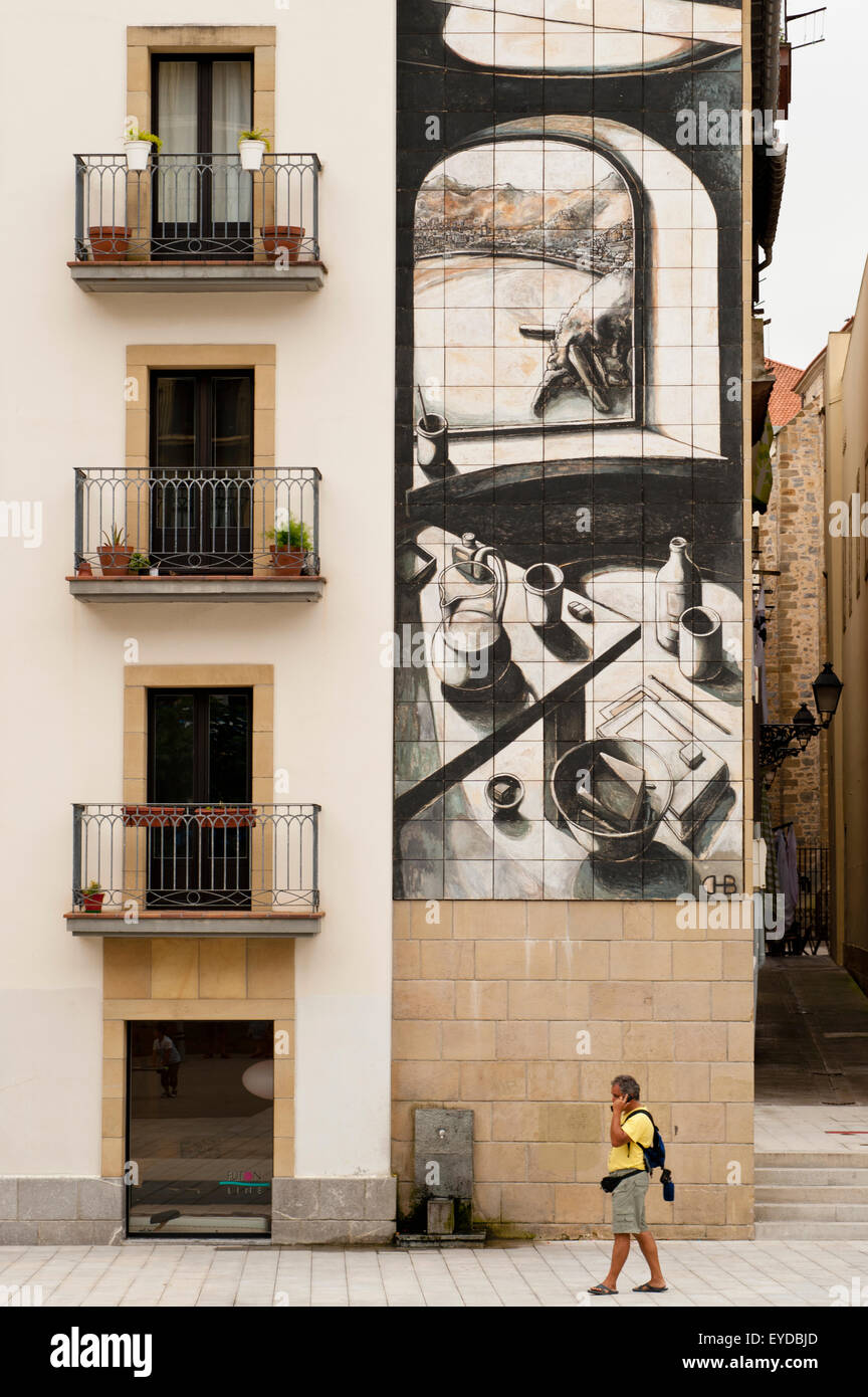 Wall Painting And Balconies In Zuloaga Square, San Sebastian, Basque  Country, Spain Stock Photo - Alamy