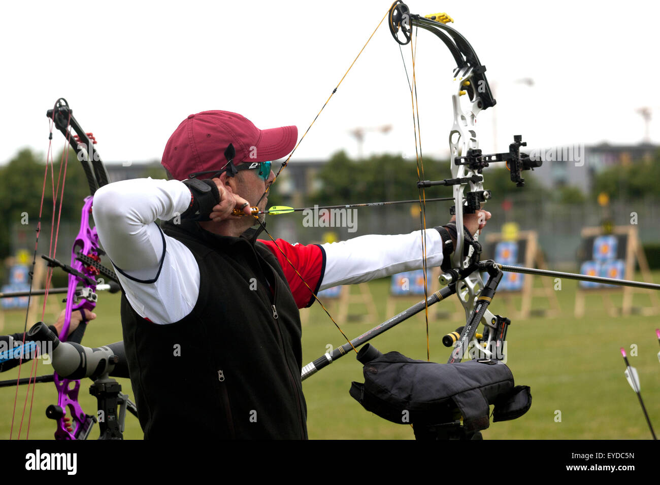 Copenhagen, Denmark, July 27th, 2015. UK archer Mark Rudd takes aim for his shoot in the qualifying round in compound bow at the World Archery Championships in Copenhagen Credit:  OJPHOTOS/Alamy Live News Stock Photo
