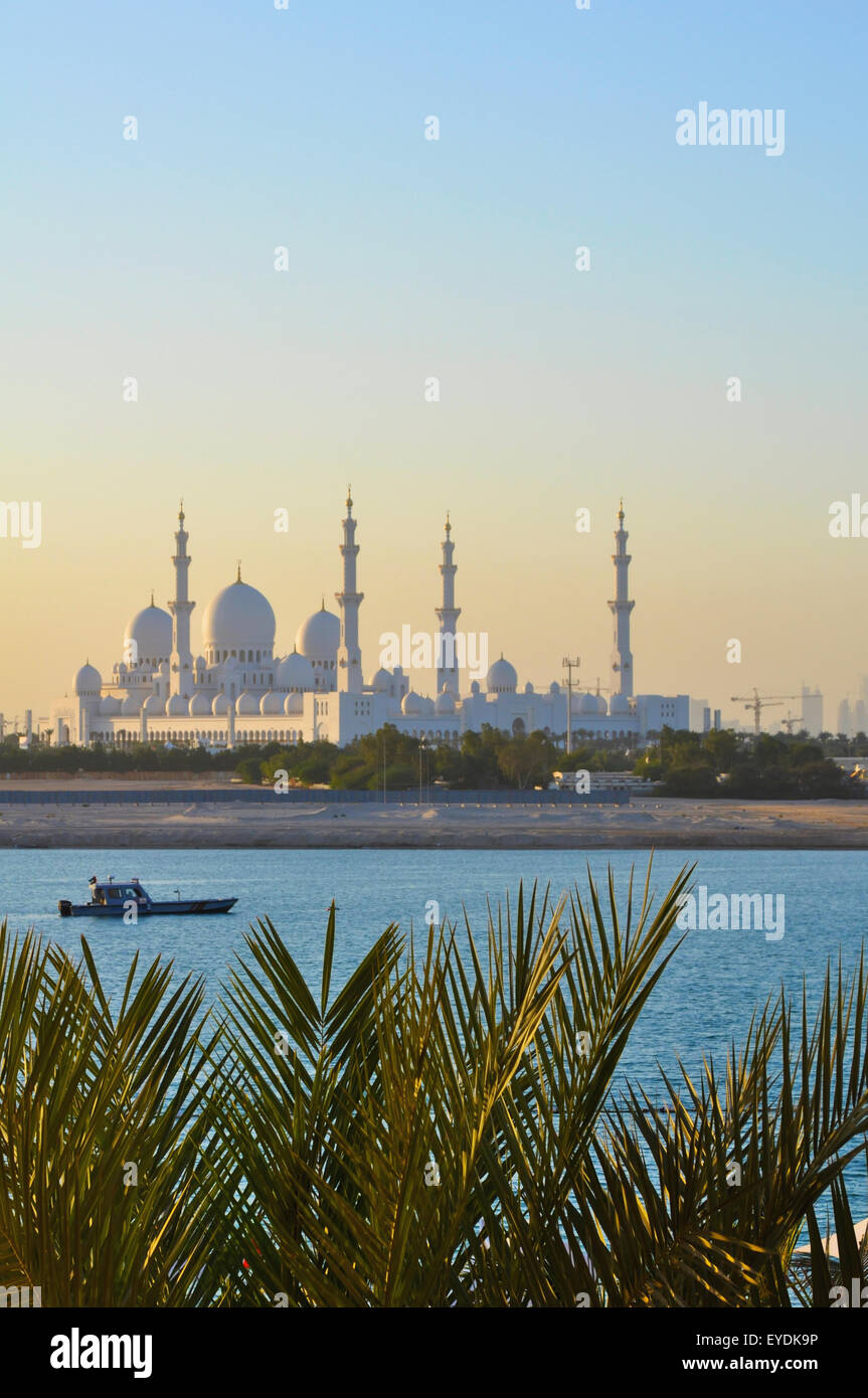 United Arab Emirates, Abu Dahbi, View of Shaikh Zayed Bin Sultan Al