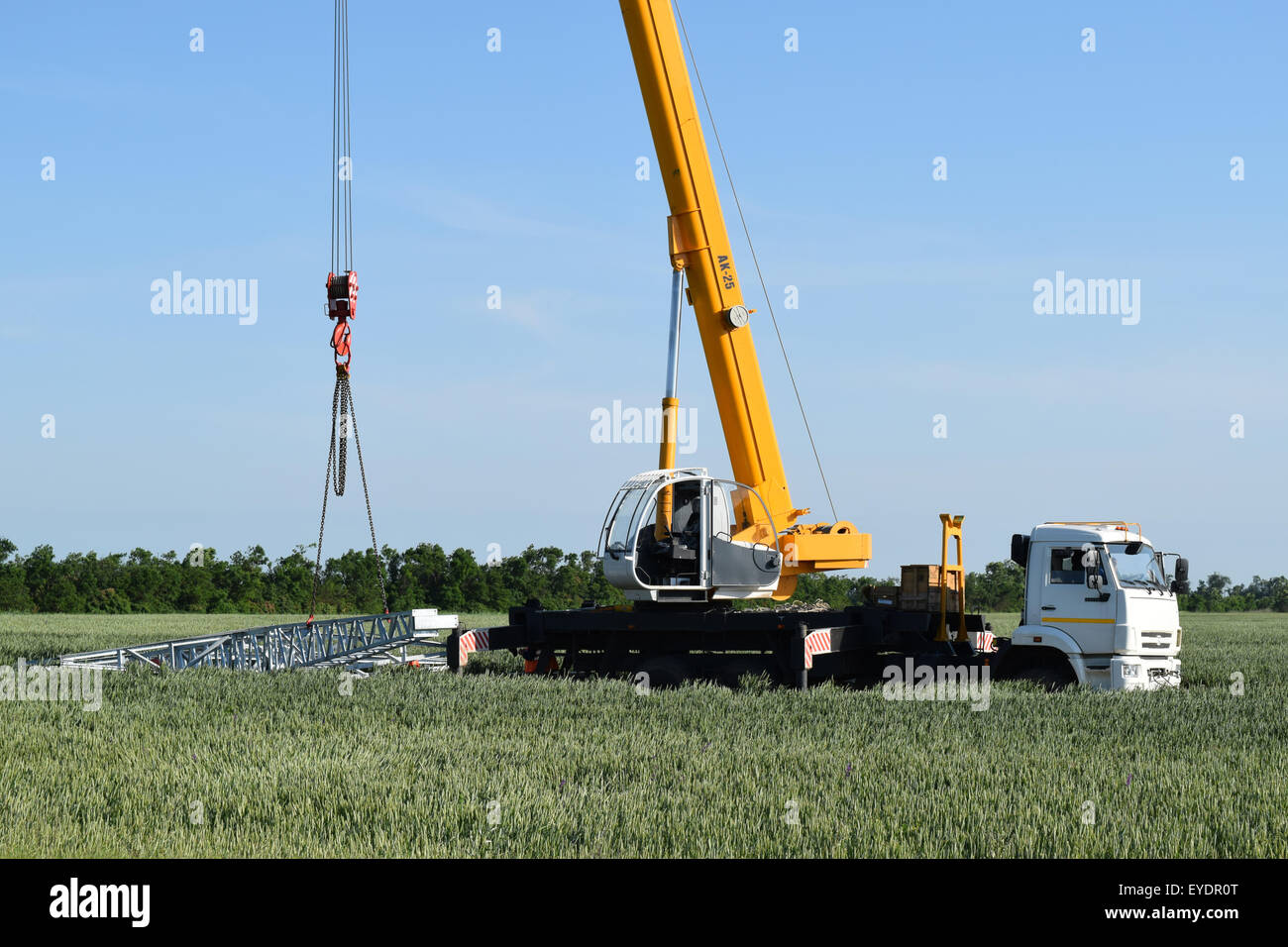 The elevator crane on a truck platform Stock Photo Alamy