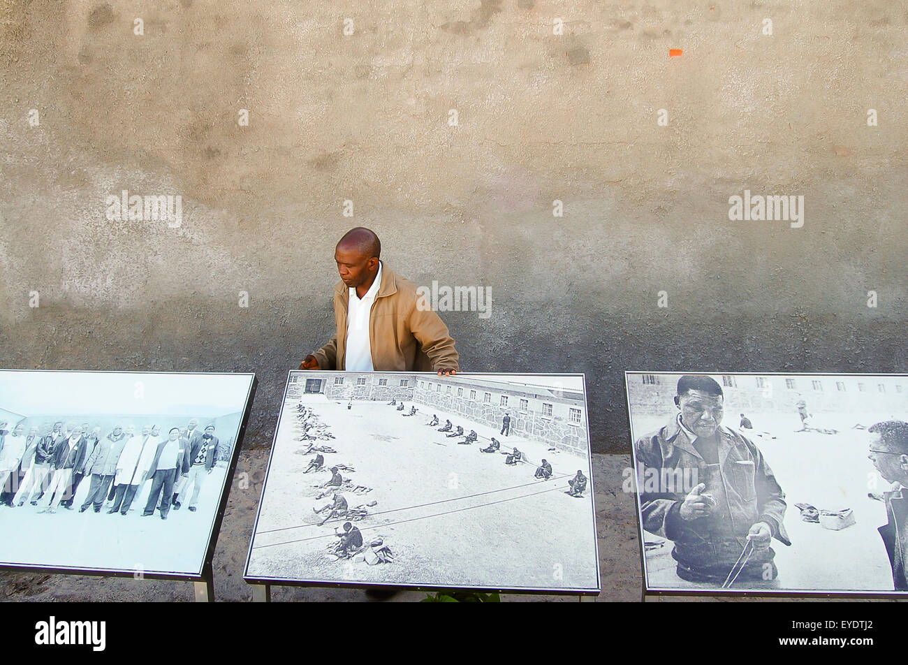 Ex convict who served prison time on the island explains life as it was being a prisonner - Robben Island - South Africa Stock Photo