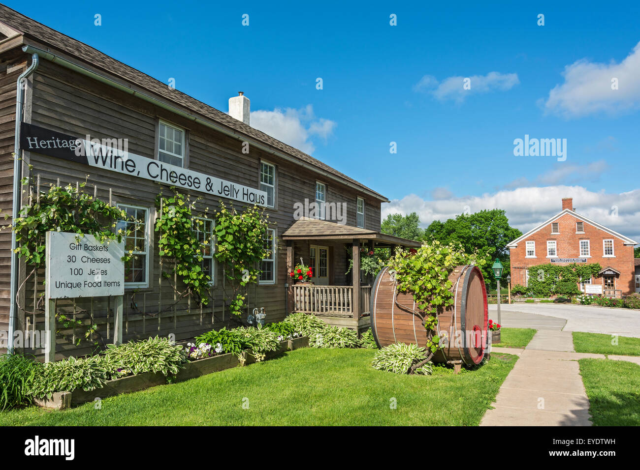 Iowa Amana Colonies Amana Heritage Wine Cheese Jelly Haus