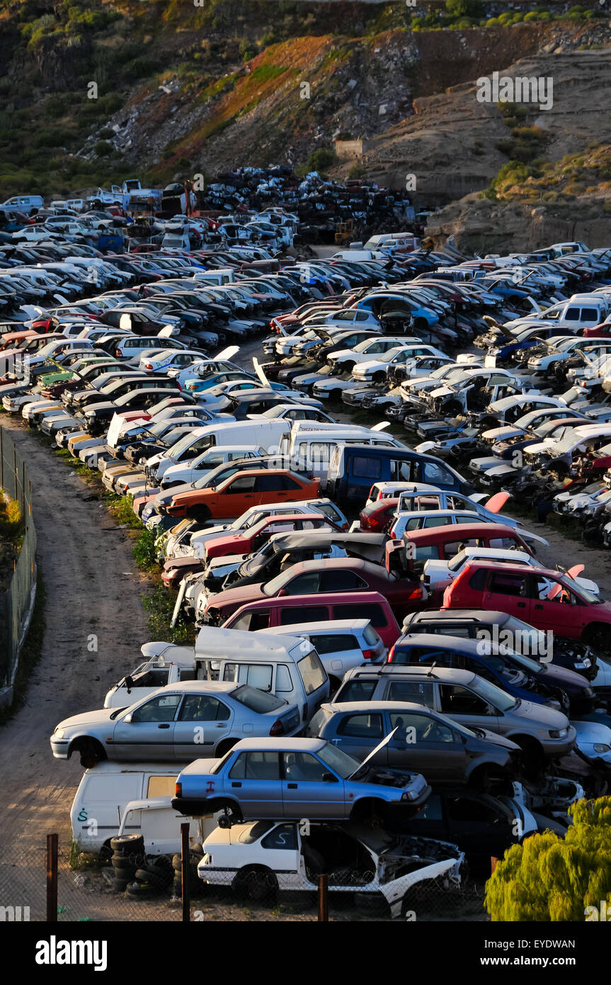 Old Junk Cars On Junkyard Stock Photo - Alamy