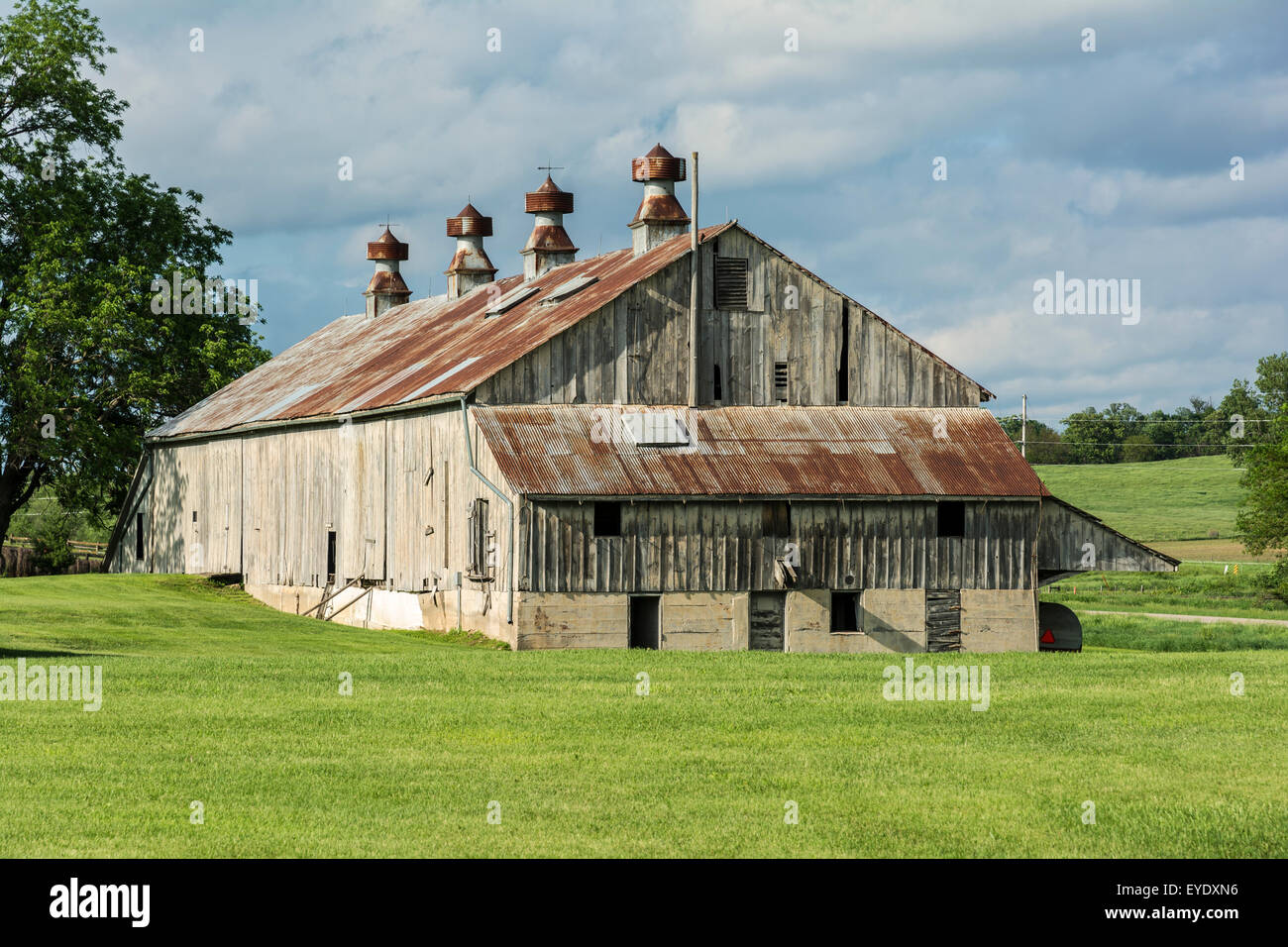 Iowa, Amana Colonies, East Amana, barn Stock Photo - Alamy