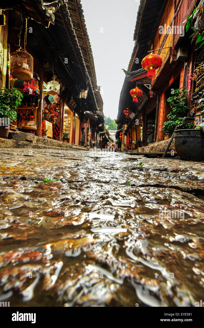 Lijiang old town hi-res stock photography and images - Alamy