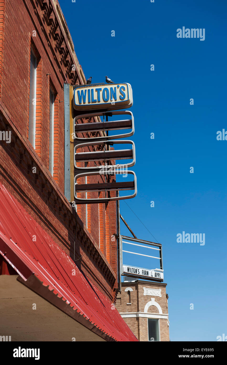 The Rundown Shopping Centre Of Tulia, Texas Panhandle, Usa Stock Photo